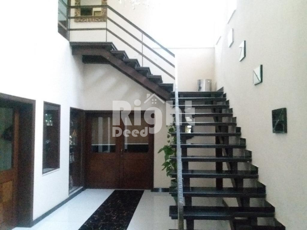 1 Kanal Beautiful Upper Portion for Rent in DHA Phase