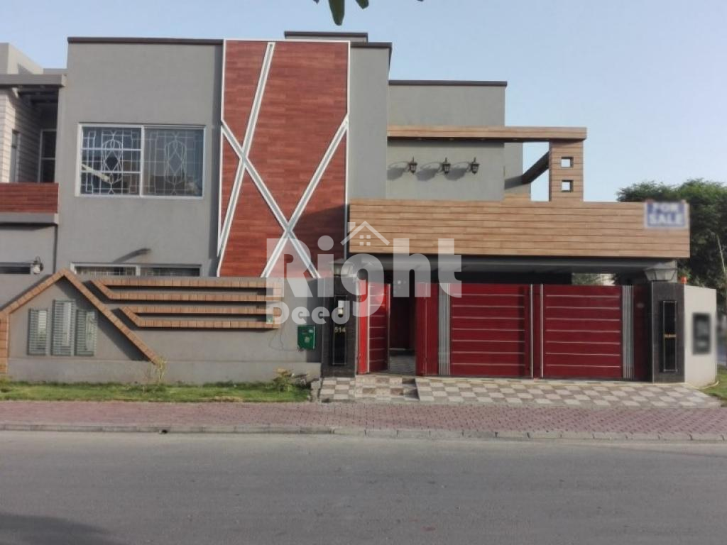 Corner Brand New Luxury House 13.5 Marla For Sale